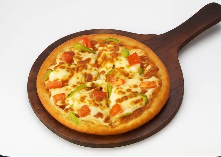 Double Cheese Veggie Hand Tossed Pizza