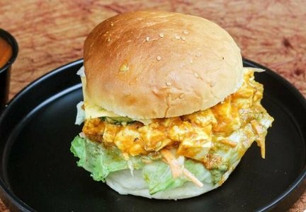 Whole Wheat Peri Peri Paneer Burger